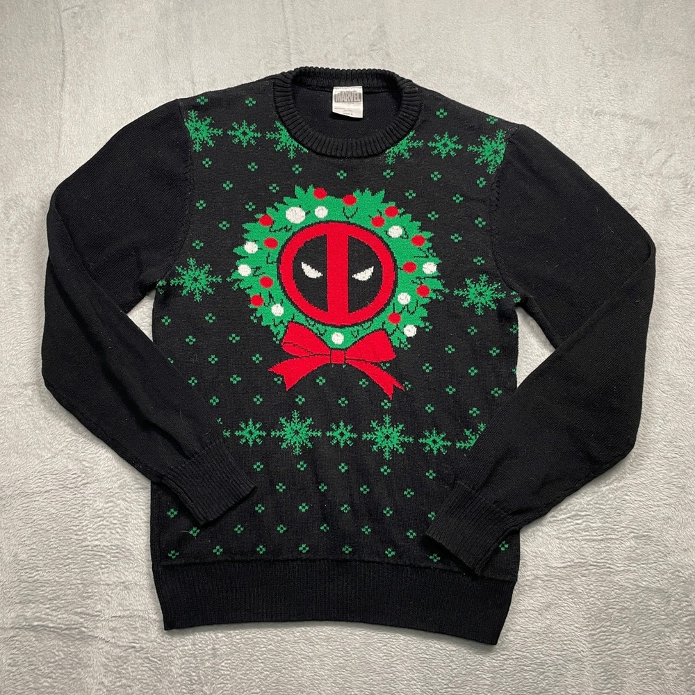Marvel Deadpool Sweater Mens Small Black Christmas Wreath Snowflake Pullover